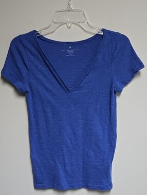 Banana Republic Royal Blue V-Neck Short Sleeve Tee 100% Cotton Petite Small